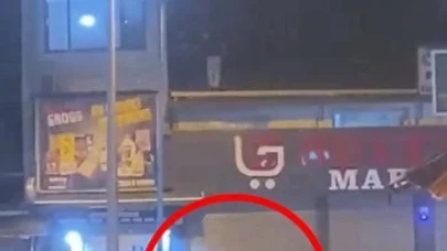 Kumkapı'da şok görüntüler! Kavga çıkınca adamı pencereden aşağı attılar!