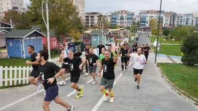 Beylikdüzü'nde Ata'ya saygı koşusu