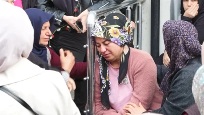 Bize dünyayı zehir ettiler!