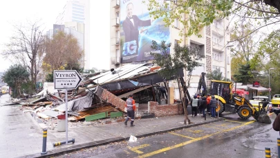İstanbul'da 25 kişinin zehirlendiği o restoran yıkıldı!