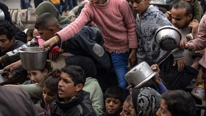 700 milyon kişi aç uyuyor!