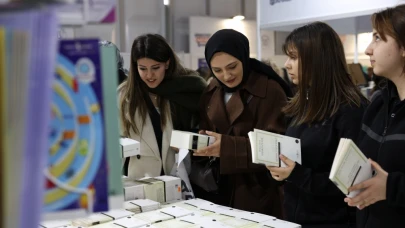 Arnavutköylü kitaba koştu!