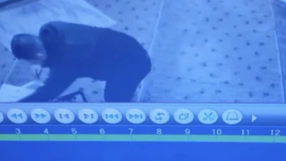 Camiinin parasını çaldı!