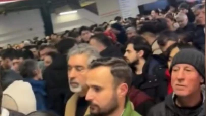 İstanbul'da metrolarda kar yoğunluğu!
