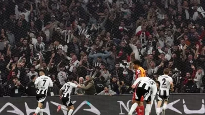 Beşiktaş 2-1 yendi, Galatasaray namağlup unvanını yitirdi