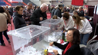 İstanbul'da sandıklarda yoğunluk! Oy verme işlemi devam ediyor