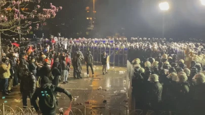 Saraçhane'de polis müdahalesi sürüyor