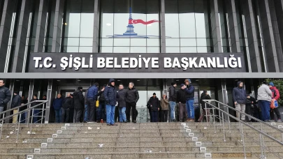 Şişli'de belediye başkan yardımcıları istifa etti