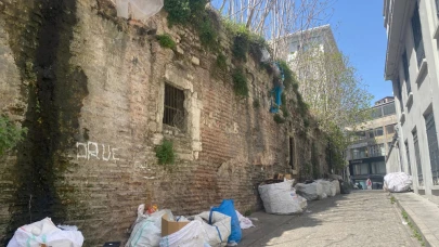 Tarihin içine etmişler