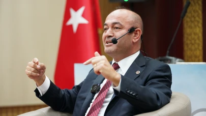 Yangına benzinle gidiyor!