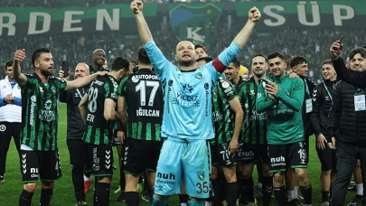 Kocaelispor 16 yıl sonra Süper Lig'te!