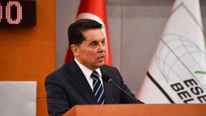 Görevden uzaklaştırılan Ahmet Özer'in yargılanmasına başlandı