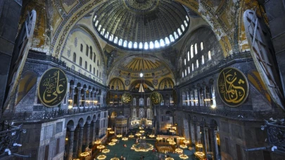 Ayasofya 5 yılda 40 milyon ziyaretçiyi ağırladı
