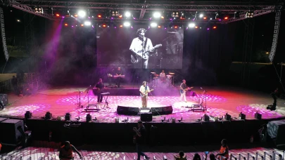 Başakşehir Mavi Gri ile coştu