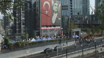 CHP İstanbul İl Başkanlığı'nda abluka sürüyor