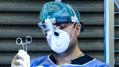 Saç ekimi otel odasında yapılmaz!