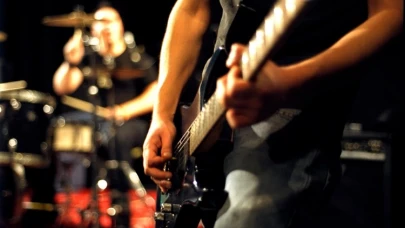 Rock grubu üyeleri dine hakaret iddiasıyla tutuklandı