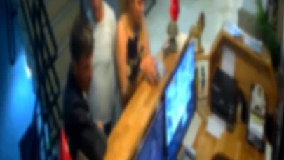 Eğlenceden sonra eşiyle gittiği otelde ölü bulundu!