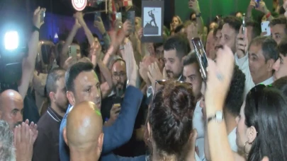 CHP İstanbul İl Başkanlığı'na giriş çıkışlar durduruldu!