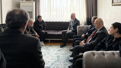 Vali Gül, acılı aileyi ziyaret etti