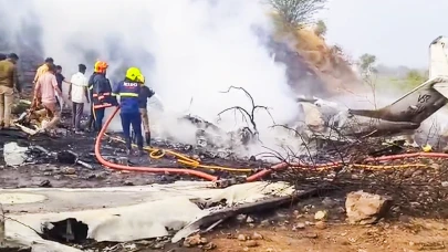 Hindistan'da uçak kazası: Eyalet Başbakan Yardımcısı ile 4 kişi hayatını kaybetti