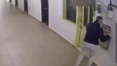 Bakırköy'de azimli hırsızlar duvarı deldi!