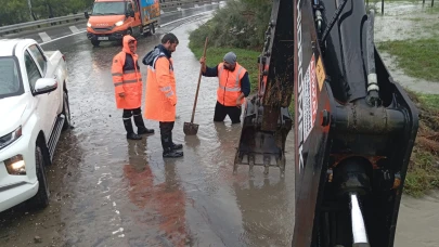 İBB yağmura karşı iş başında