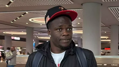 Junior Olaitan Beşiktaş için İstanbul'da