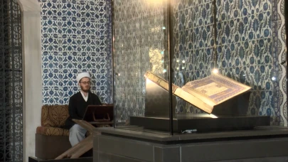 Karahisari Mushafı ziyarete açıldı