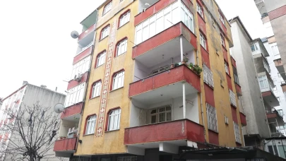 Evlat babasına kıydı!