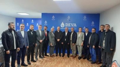 DEVA Partisi Esenyurt İlçe Başkanlığı Ramazan'da ilçenin kanaat önderlerini bir araya getirdi