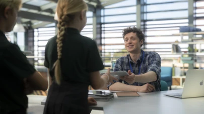 Pozitif Teknoloji gitgide büyüyor