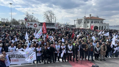 Emeklide bıçak kemiğe dayandı!