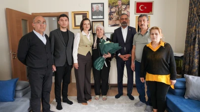Şehit annelerini unutmadılar