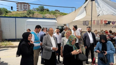 DEVA Partililer Büyükçekmece pazarında bir dokundu bin ah işitti!