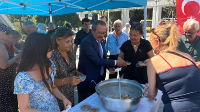 İYİ Parti GİK Üyesi Özdemir Polat, Bakırköy'de Aşure Etkinliğine Katıldı: "Dayanışmanın Gücüne Vurgu Yaptı"