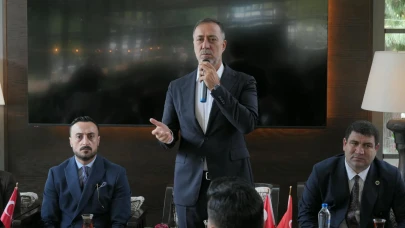 MHP Beylikdüzü'nde muhtarlarla kahvaltı buluşması