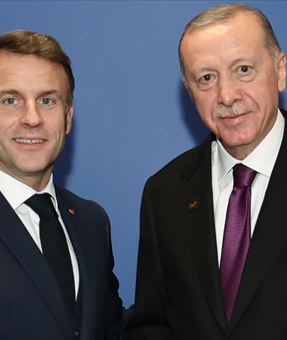 Cumhurbaşkanı Erdoğan, Macron ile görüştü