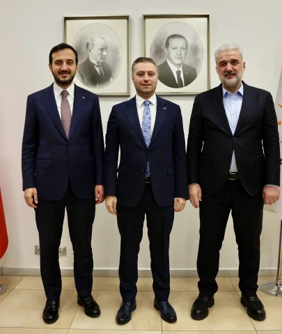 AK Parti'de bayrak değişimi!
