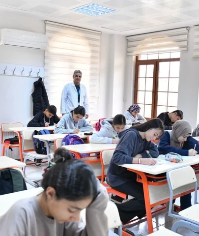 18 milyon öğrenci okula döndü