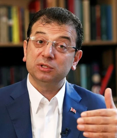Baştan sona bir kurgu!