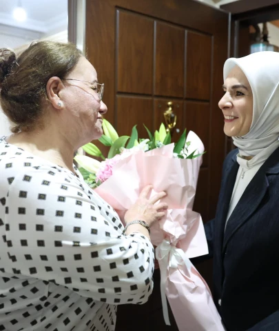 Gönüllü anneye evinde ziyaret
