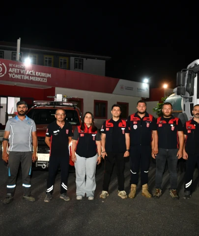 Beylikdüzü ekibi yangın sahasında