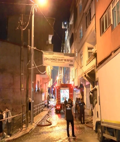 Beyoğlu'nda korkutan olay: Yangında tüp patladı