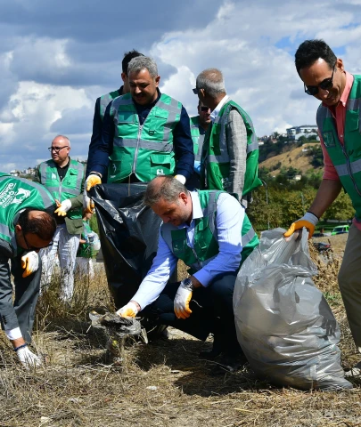 Beylikdüzü'nden 1,5 ton çöp toplandı