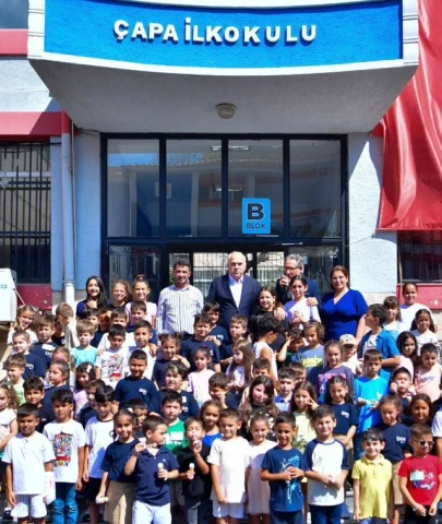 Başkan Turan çocukların ilk gün heyecanına ortak oldu