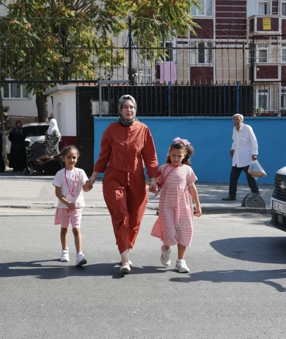 Bağcılar'da okul yolu artık daha güvenli