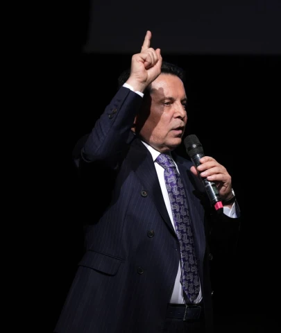 Ahmet Özer'den kayyum tepkisi; "Hesap veren kimse yok!"