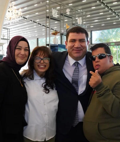 MHP Beylikdüzü İlçe Başkanı Eremsayın, Özel Gereksinimli Bireylerle Buluştu