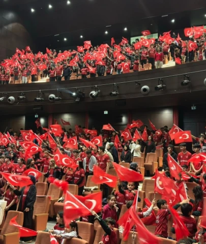 Arnavutköy kırmızı beyaz